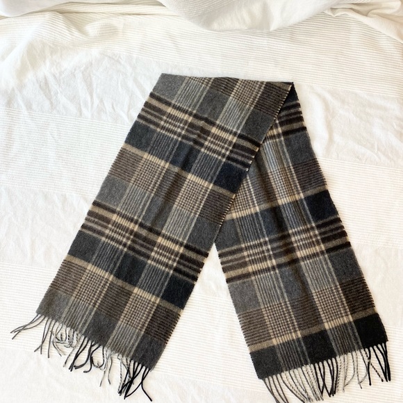 Fraas Cashmere Plaid Scarf - Picture 8 of 9